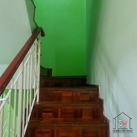 Homestay Ayah 콴탄 외부 사진