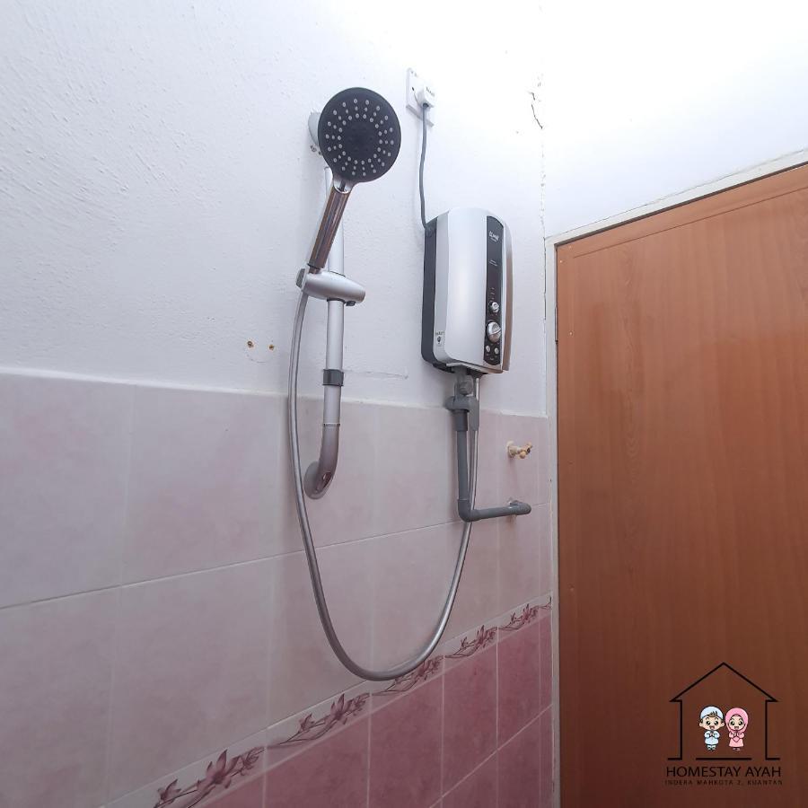 Homestay Ayah 콴탄 외부 사진